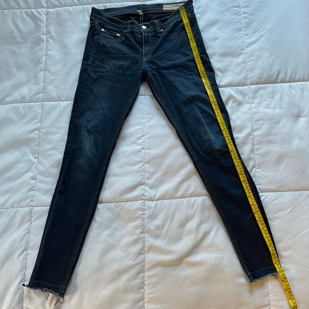 Rag & bone mid-rise skinny indigo jeans size 28